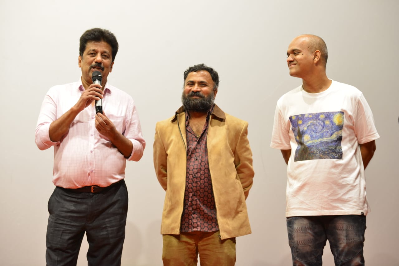 ombattu sullu kathegalu kannada movie