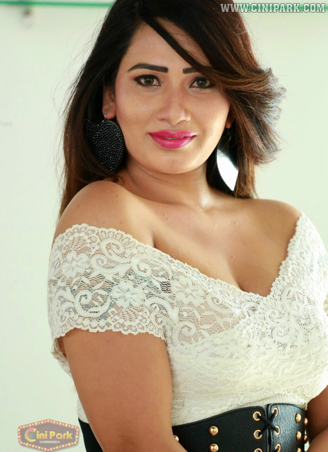 Sheena Shahabadi actress images